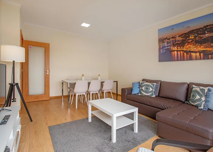 Gaia Panoramic Terrace Apartment - D. Pedro V